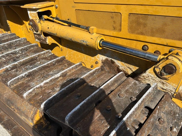 2015-deere-450j-lt-image-32