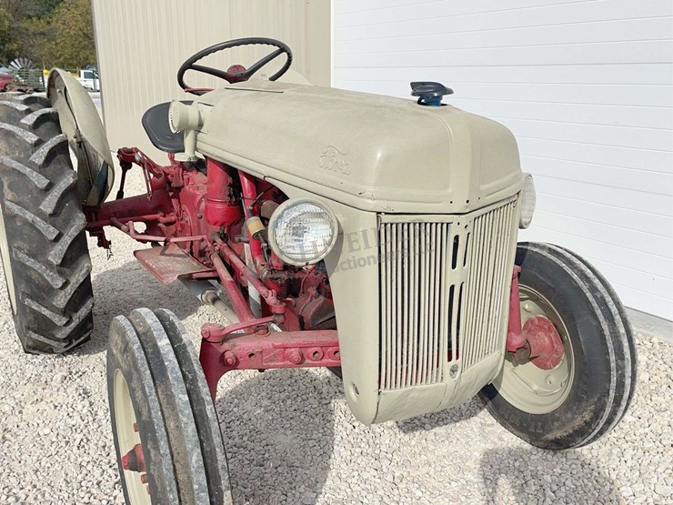ford-8n-image-9