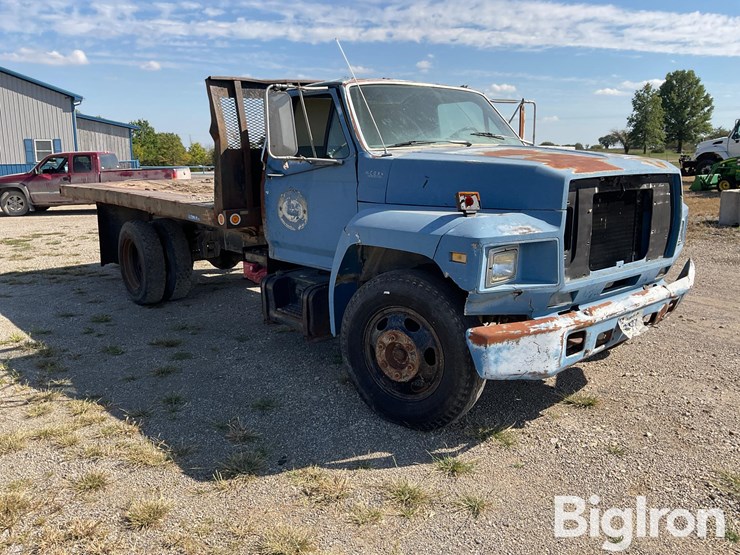 1990-ford-f600-image-3