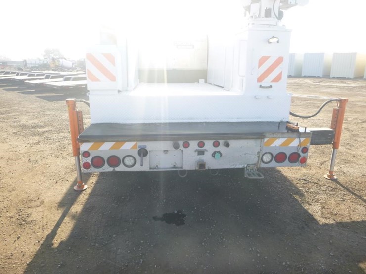 2011-international-durastar-4300-image-15