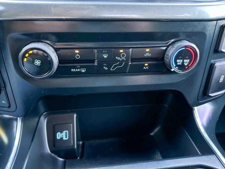 2023-ford-f150-image-32