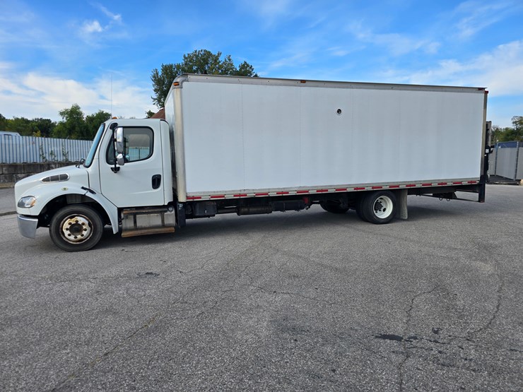 #22329-•-2014-freightliner-m2-106-box-truck-image-8
