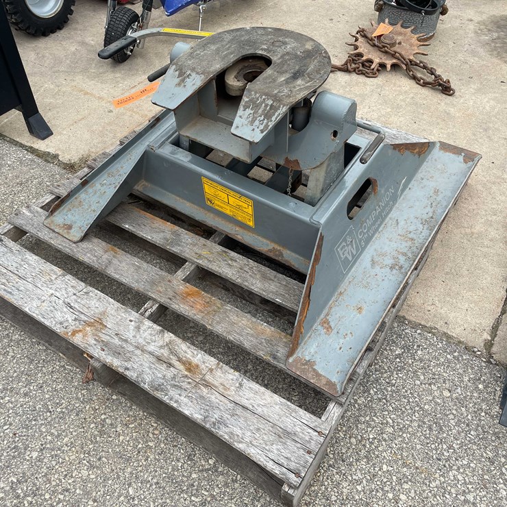 #8508 • 5th Wheel Hitch (O3)