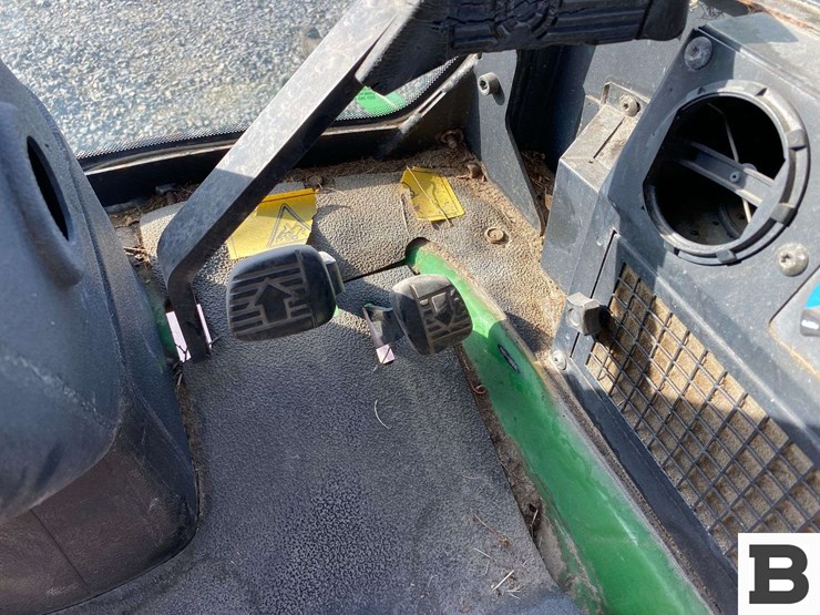 john-deere-1445-image-38