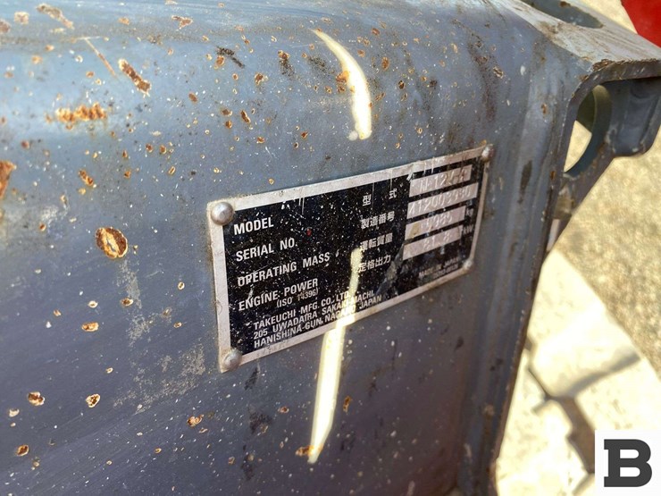 2021-takeuchi-tl12-image-35