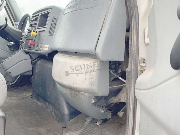 2003-international-durastar-4400-image-64