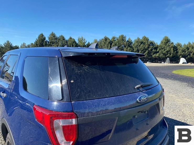 2018-ford-explorer-image-14