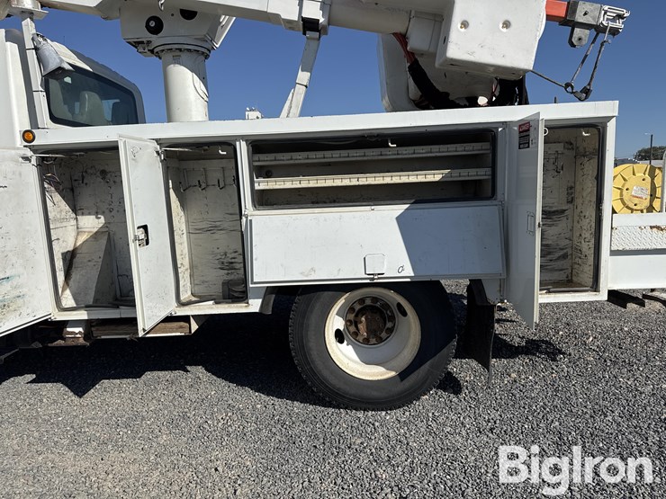 2005-international-durastar-4300-image-16