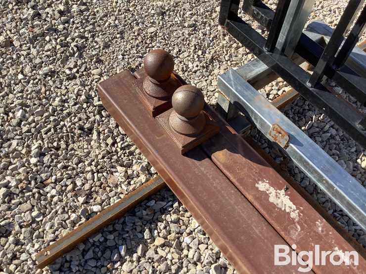 115"-steel-gates-image-11