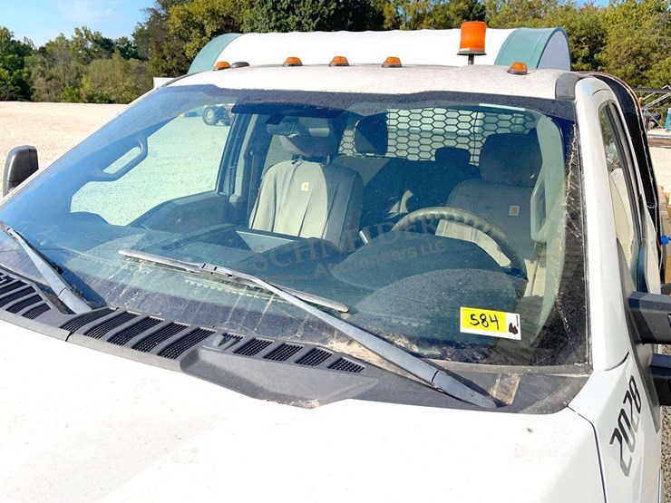 2018-ford-f450-image-15