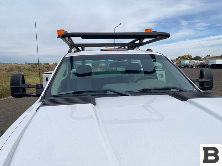 2009-chevrolet-silverado-3500-image-10