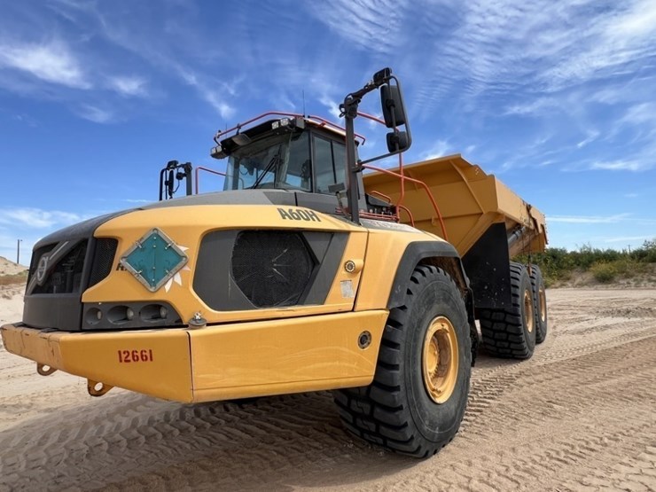 2020-volvo-a60h-image-1