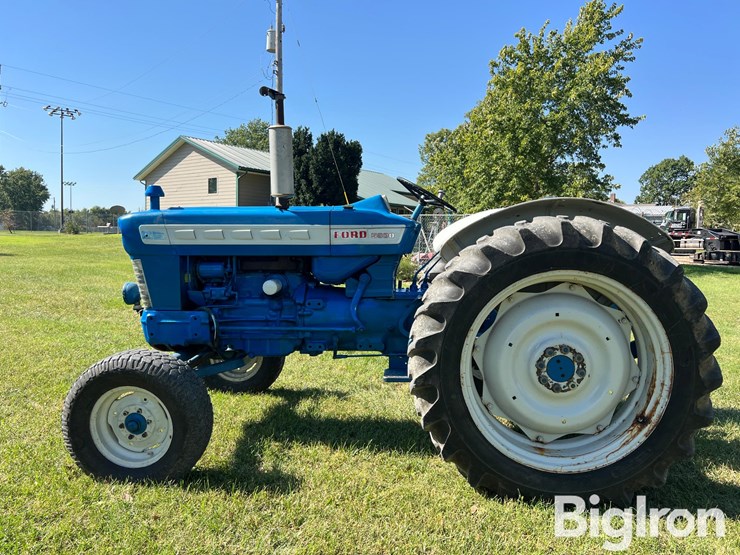 1967-ford-5000-image-9