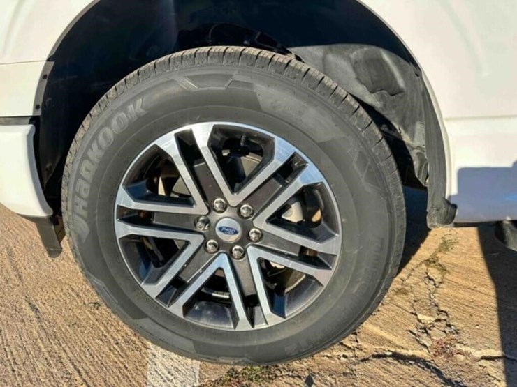 2023-ford-f150-image-47