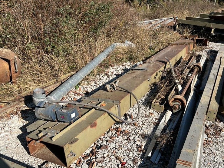 #4714-•-16’x16’-clemco-abrasive-blast-room-image-13