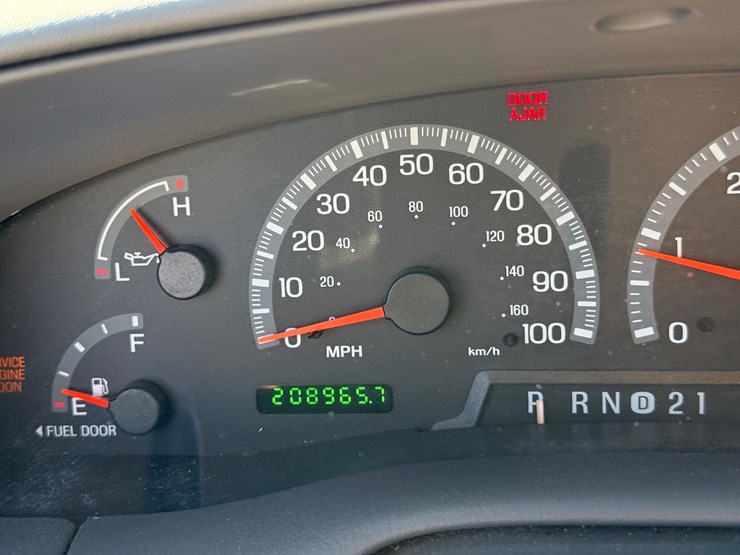 2002-ford-expedition-image-28