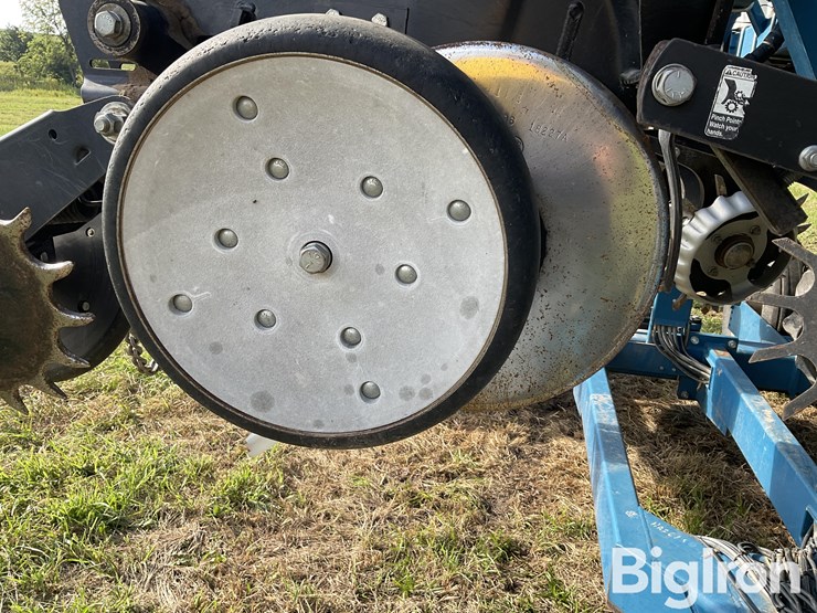 2009-kinze-3500-image-15