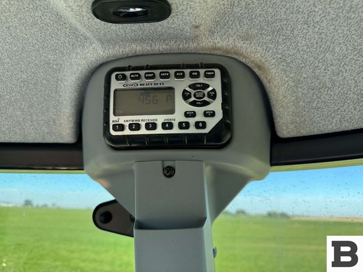 2014-new-holland-t4.105-image-67