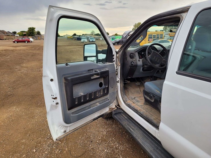 2016-ford-f250-image-8