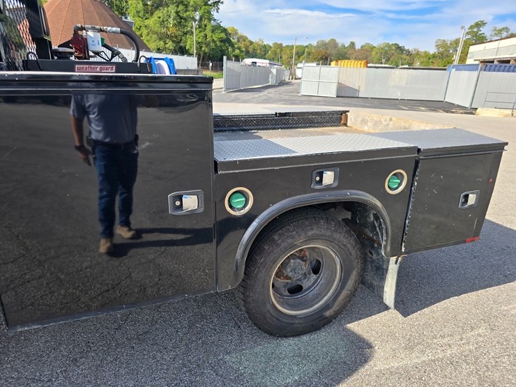 2017-gmc-sierra-3500-image-67