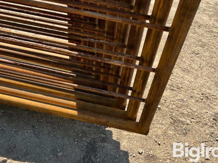 24'-freestanding-livestock-panels-w/gate-image-15