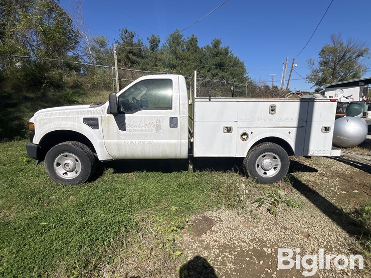 2009-ford-f250-xl-image-8