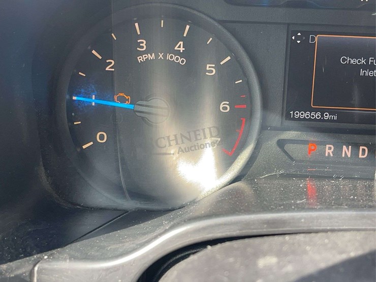 2017-ford-f150-image-48