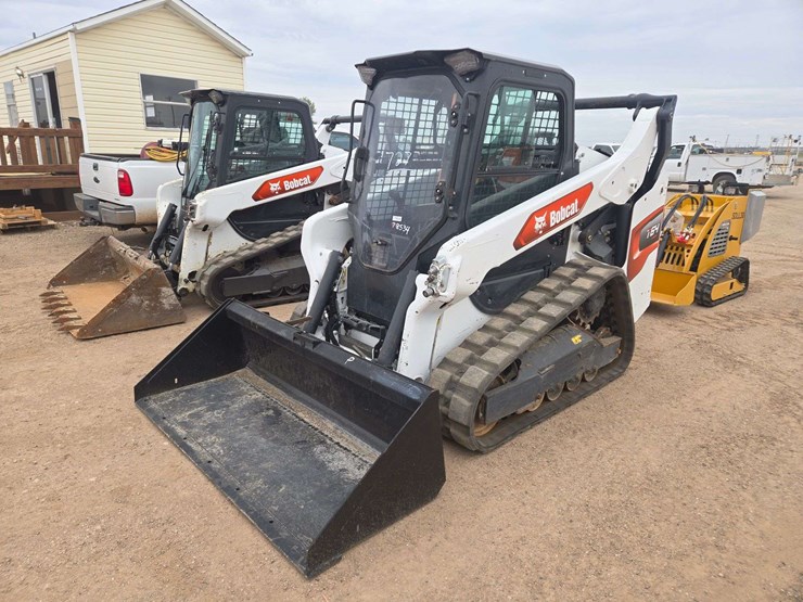 2023-bobcat-t64-image-1