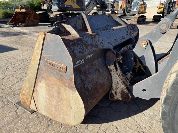 2020-volvo-l70h-image-11