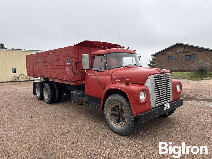 1971-international-loadstar-image-3