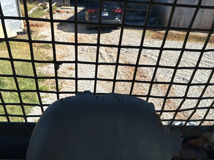 2008-deere-750j-xlt-image-38