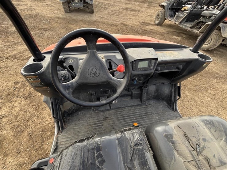 2017-kubota-rtv-x900-image-11