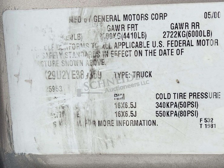 2000-chevrolet-2500-image-29