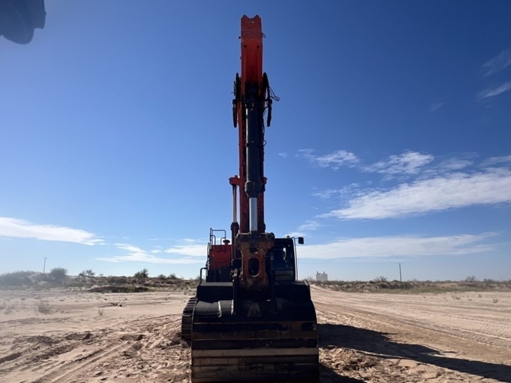 2018-hitachi-zx870-image-8