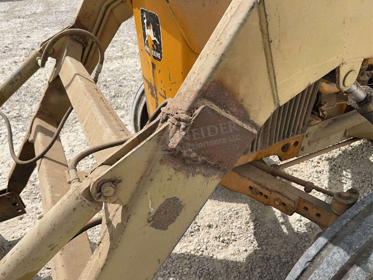 john-deere-401-image-38