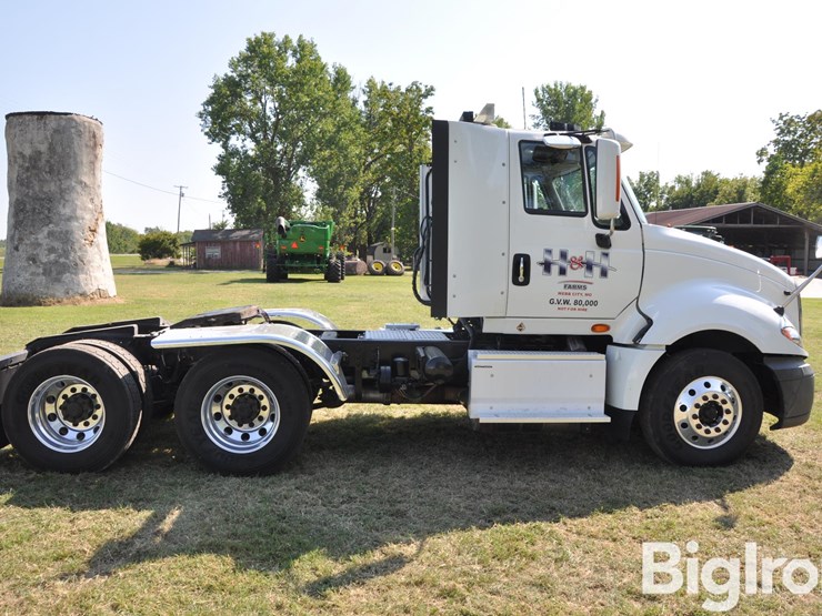 2016-international-prostar-image-6