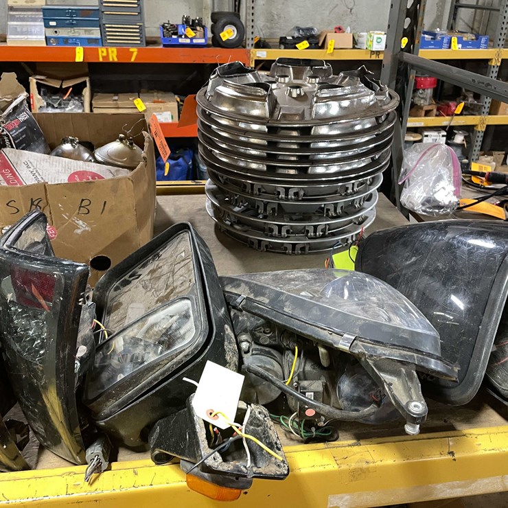 #8633 • Automotive Headlights & Tailgate (PR11)