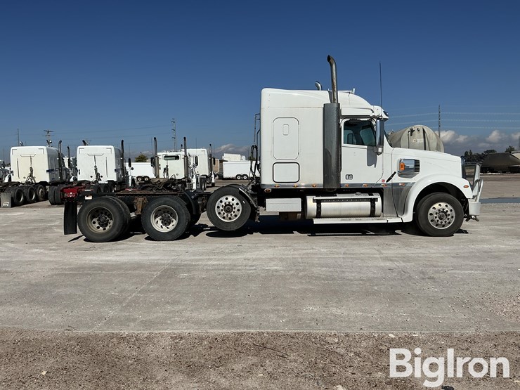 2016-freightliner-coronado-132-image-4