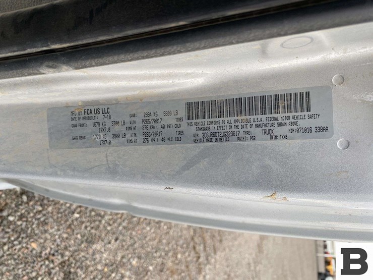 2018-ram-1500-pickup-image-29