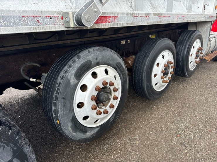 1998-kenworth-t800-image-10