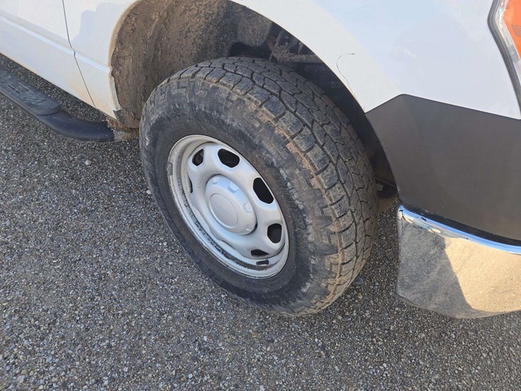 2013-ford-f150-xl-image-9