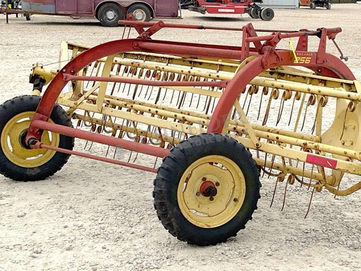 new-holland-256-image-5