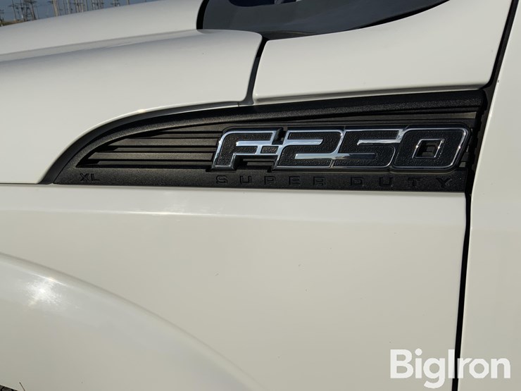 2012-ford-f250-xl-image-13