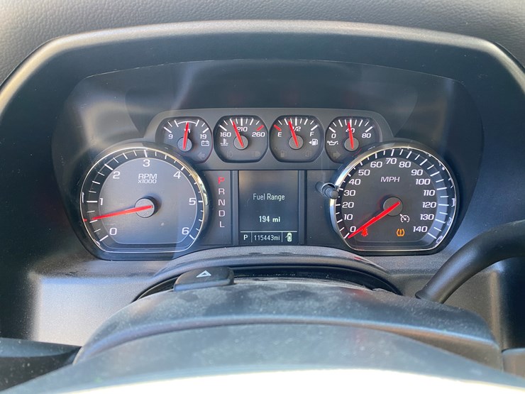 2018-chevrolet-silverado-image-21