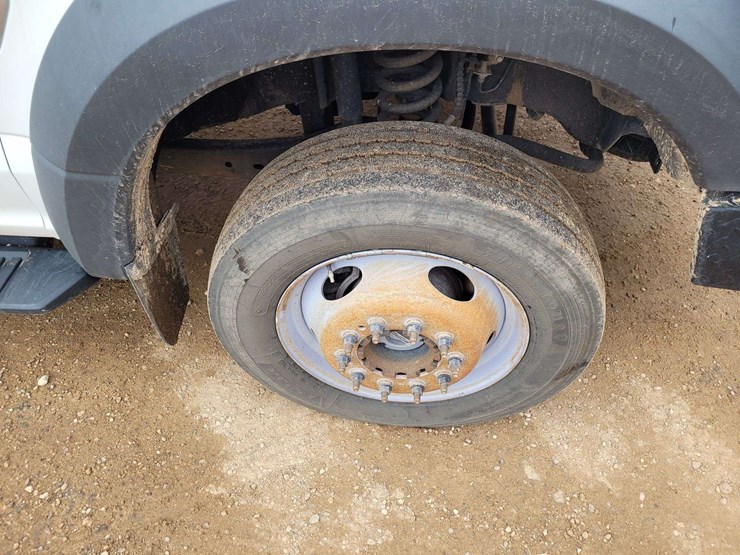 2019-ford-f550-image-19