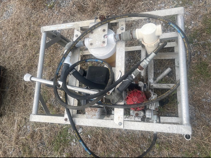 #191-•-skid-mounted-pressure-washer-with-hose-image-5