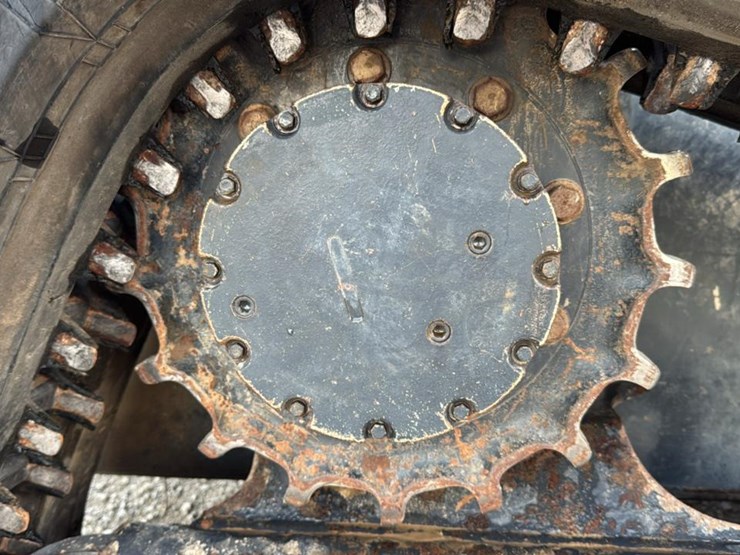 #1100-•-2018-kubota-svl95-2-skid-steer-image-20