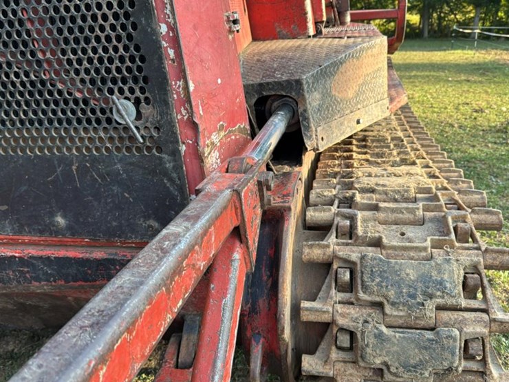 #1752-•-2013-kmc-210ca-track-skidder-image-36