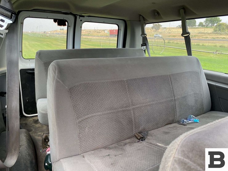 2004-ford-e150-image-16