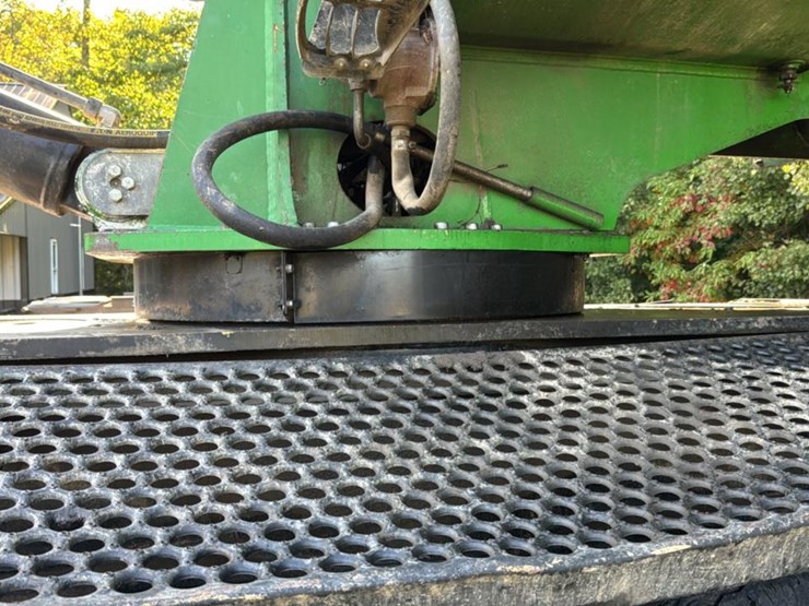 2015-deere-437d-image-28